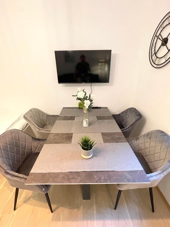 Ein Traum Im Leechwald Naehe Lkh Apartamento Graz Exterior foto